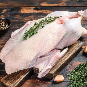 FARMÁŘSKÁ KACHNA CHLAZENÁ S DROBY - CELÁ